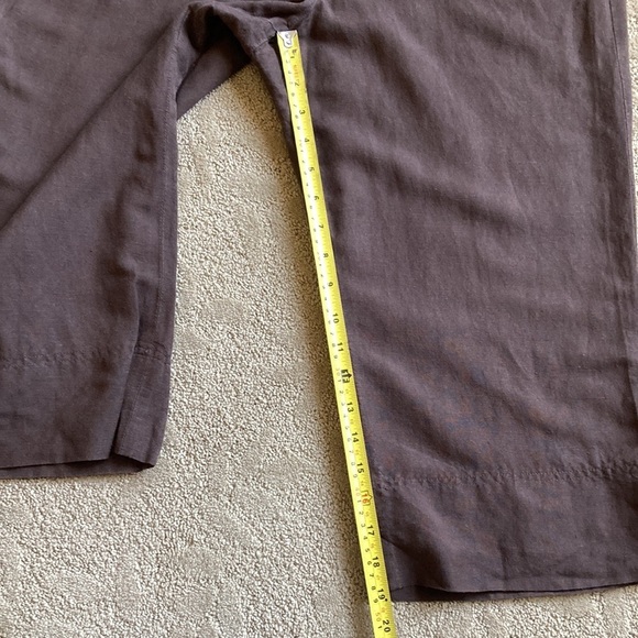 Larry Levine Women’s Linen Capri pants - Picture 9 of 9